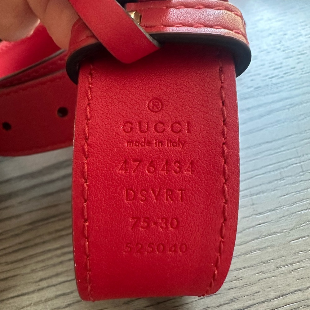 GUCCI
Calfskin Matelasse GG Marmont Belt Bag 75 30 Hibiscus Red - Picture 2 of 5